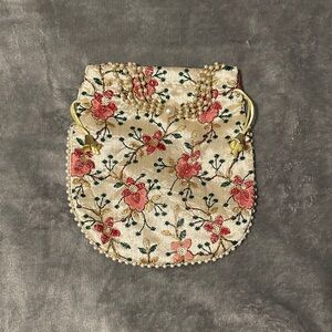 Floral Embroidered Cream Bag